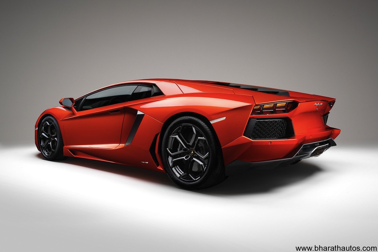 Lamborghini Aventador launched in India at Rs. 3.69 crore