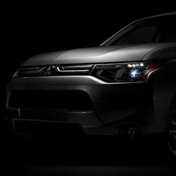 2014 Mitsubishi Outlander teased