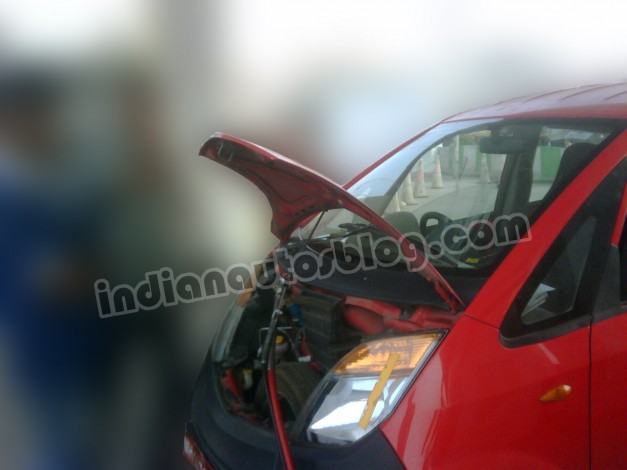 Tata-Nano-CNG-spied