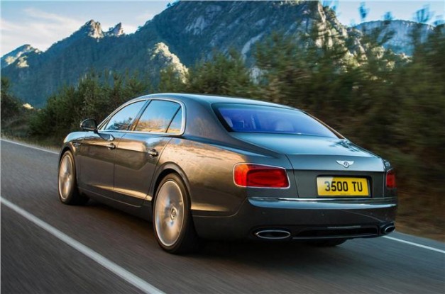 2014-Bentley-Flying-Spur-India-RearView