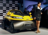 2014-auto-expo-dc-design-eleron-suv-tia-city-car