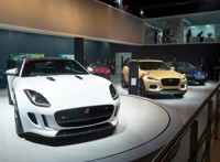 2014-auto-expo-jaguar-land-rover-stall