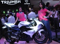 triumph-daytona-675-india-2014-auto-expo