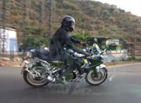 bajaj-pulsar-ss200-spied-testing-less-camouflage-more-accessories