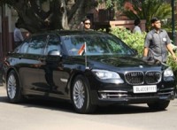 narendra-modi-ditches-mahindra-scorpio-armored-bmw-7-series