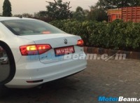2015-vw-jetta-facelift-spied-india