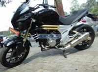 mahindra-mojo-300-production-model-spied