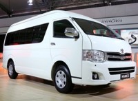 toyota-hiace-india-launch-2015