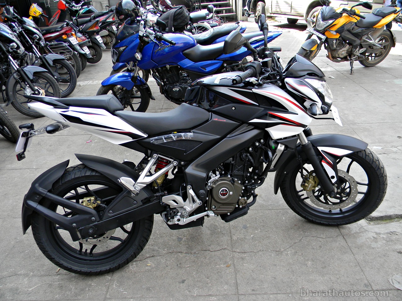 New Model Pulsar 200