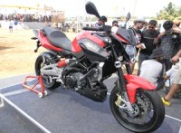 aprilia-shiver-750-street-fighter-india-launch