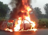 maruti-celerio-diesel-motion-car-catch-fire-driver-honking-video