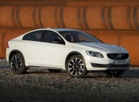 volvo-s60-cross-country-launched-details-price-pictures
