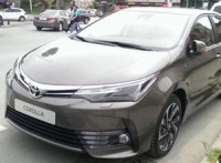 2016-toyota-corolla-facelift-spied-pictures-details