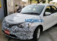 2016-toyota-etios-sedan-facelift-spied-in-india