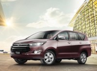 toyota-innova-crysta-details-pictures-price