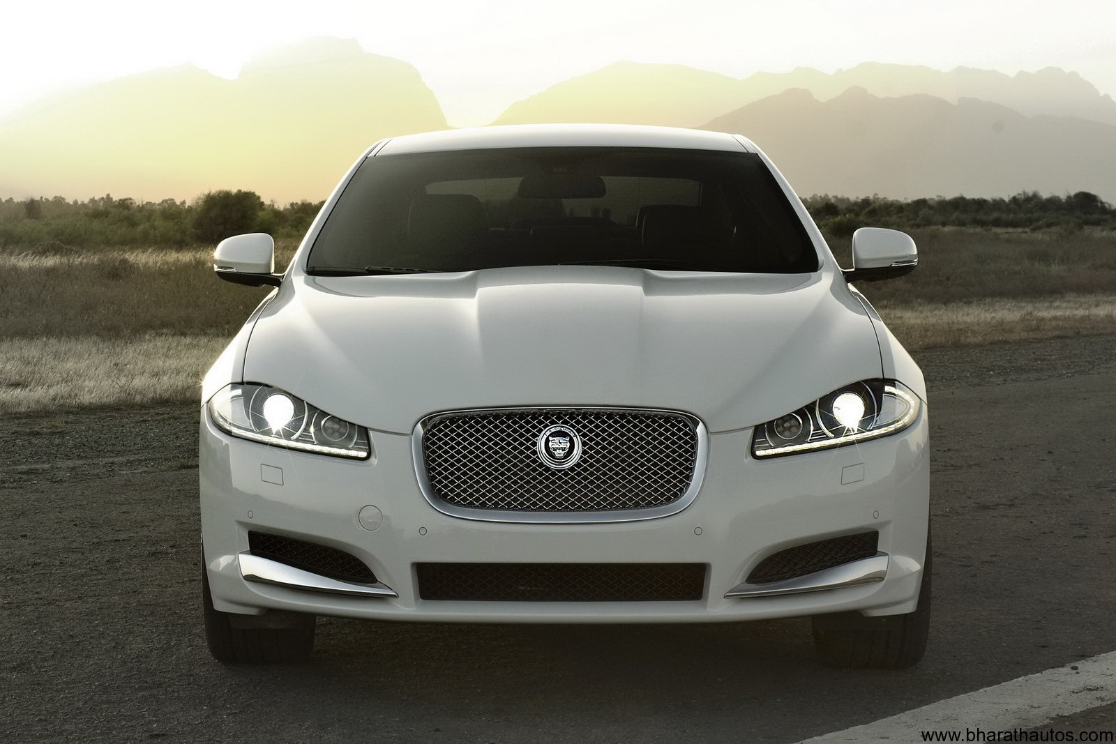 2012 Jaguar XF facelift to launch next month in India