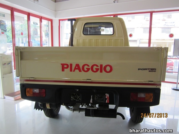 Piaggio Porter 1000  and Porter 600 launched in Bangalore