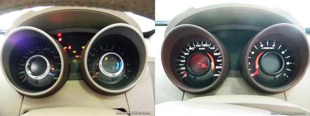 mahindra-xuv500-w8-and-w4-side-by-side-visual-comparison-instrument-console