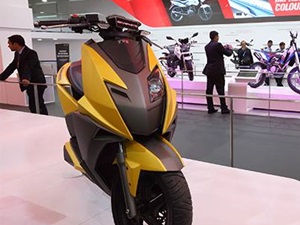 2014 Auto Expo - TVS showcases Graphite and Zest Scooters ... 2014 Auto Expo - TVS showcases Graphite and Zest Scooters ...