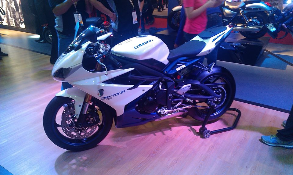 14 Auto Expo Triumph Daytona 675 Launched At Rs 10 15 Lakhs