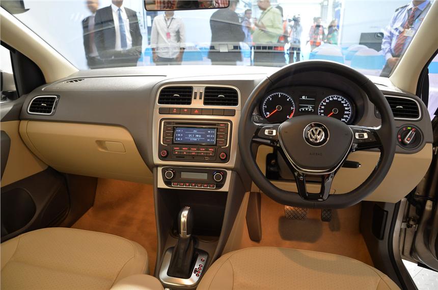 2015-volkswagen-vento-facelift-dashboard - BharathAutos ...