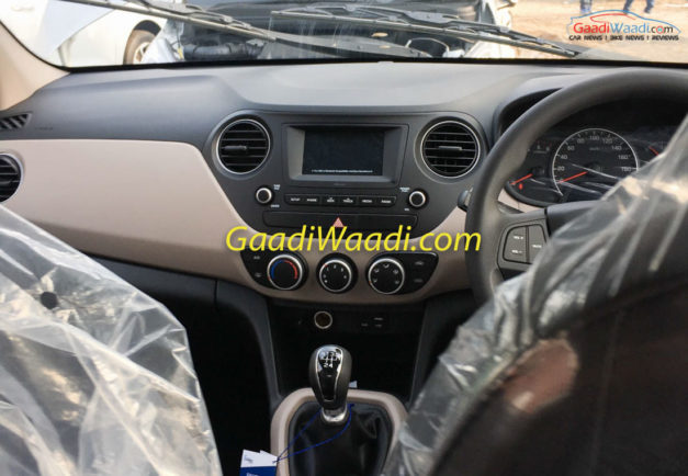 2017-hyundai-grand-i10-facelift-dashboard-images-pictures-photos-snaps-video