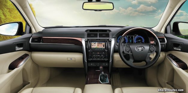 2017-toyota-camry-hybrid-india-dashboard-interior-cabin-inside-pictures-photos-images-snaps-video