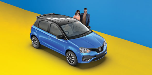 2017-toyota-etios-liva-dual-tone-front-side-pictures-photos-images-snaps-video