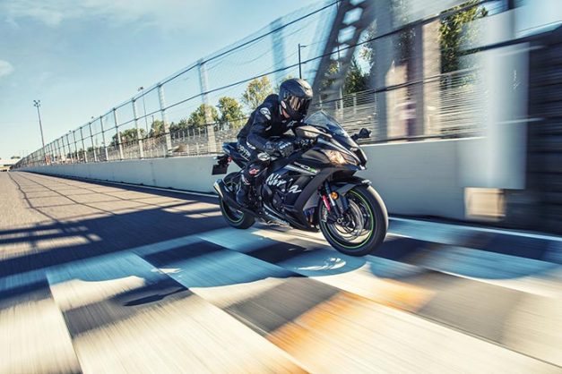 2017-kawasaki-ninja-zx-10rr-new-model-race-dynamics-india-pictures-photos-images-snaps