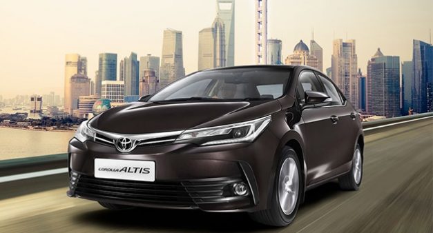 2017-toyota-corolla-altis-facelift-phantom-brown-india-launched-details-pictures-price