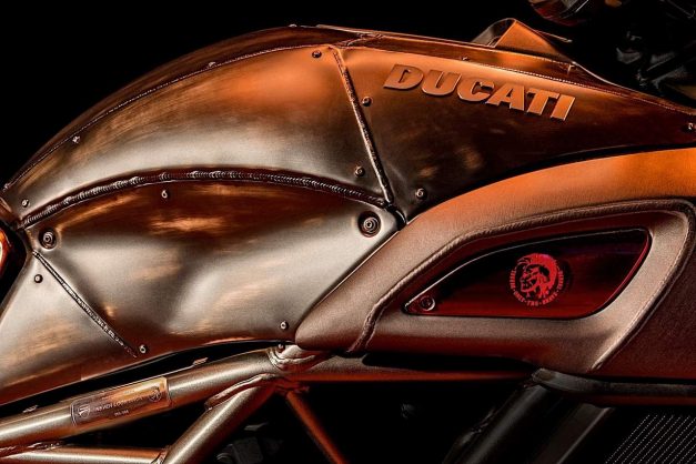 ducati-diavel-diesel-fuel-tank-pictures-photos-images-snaps-gallery