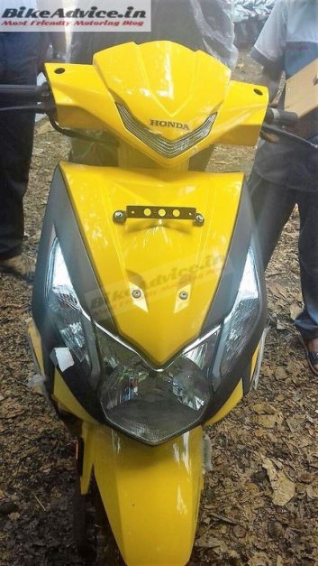 new-2017-honda-dio-yellow-orange-matte-grey-dual-tone-paint-scheme-colours