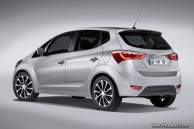 new-2018-hyundai-santro-india-rear-back-pictures-photos-images-snaps-video