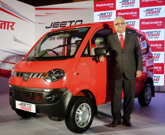 2017-mahindra-jeeto-minivan-launched-pictures-photos-images-snaps