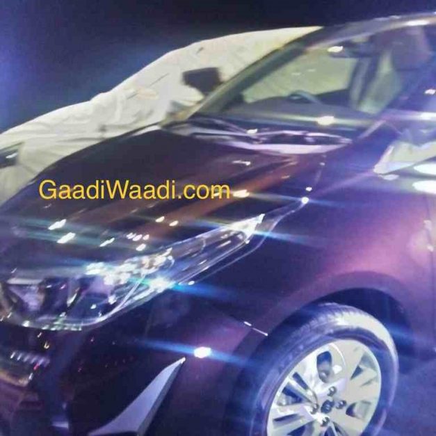 toyota-vios-toyota-yaris-ativ-sedan-india-exterior-outside