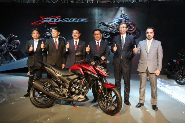 honda-x-blade-160-2018-auto-expo-india