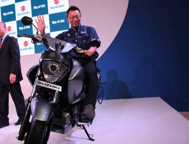 suzuki-intruder-150-fi-fuel-injected-india-pictures-photos-images-snaps-gallery