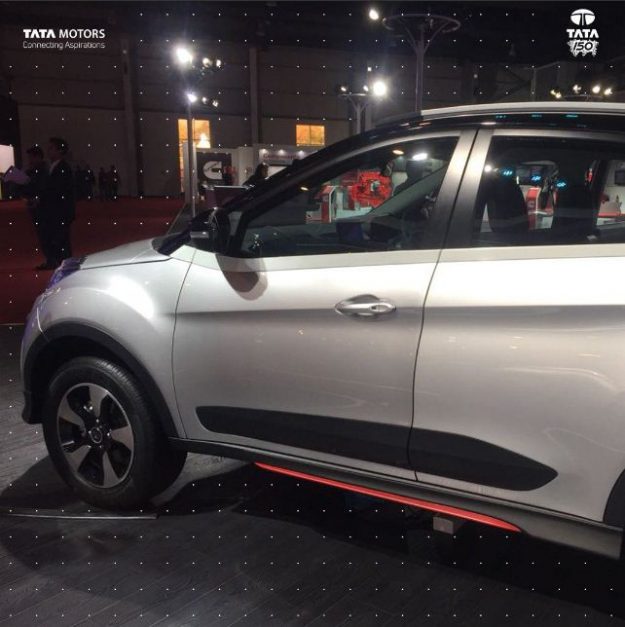 tata-nexon-aero-amt-2018-auto-expo-side-pictures-photos-images-snaps-gallery