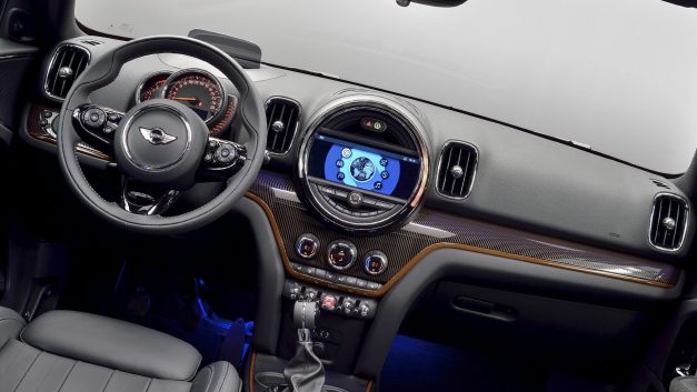 2019-mini-countryman-india-interior-inside