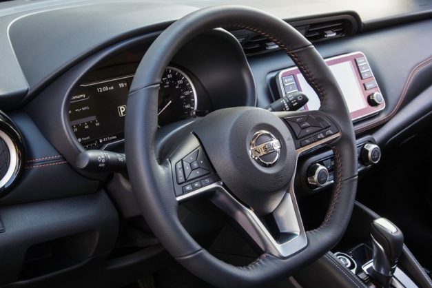 2019-nissan-kicks-interior-dashboard-cabin-inside-india-pictures-photos-images-snaps-gallery