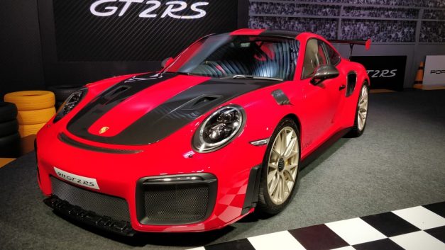 2018-porsche-911-gt2-rs-pavan-shetty-porsche-india-director-pictures-photos-images-snaps-gallery-video