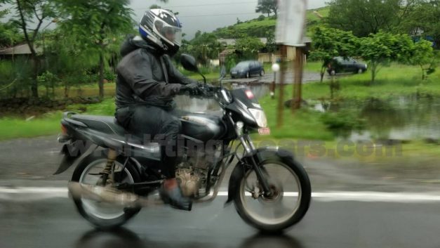 bajaj-platina-125cc-motorcycle-with-disc-brake-india-pictures-photos-images-snaps-gallery