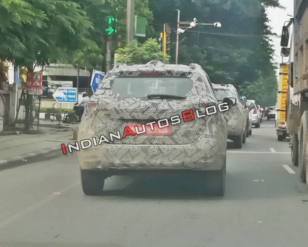 nissan-kicks-spied-rear-india-pictures-photos-images-snaps-gallery