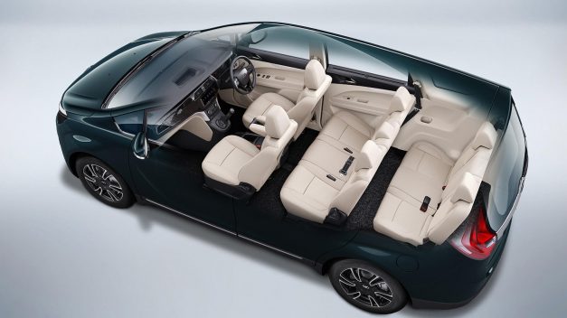 2018-mahindra-marazzo-mpv-dashboard-interior-india-pictures-photos-images-snaps-gallery