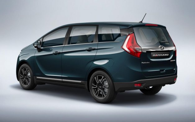 2018-mahindra-marazzo-mpv-rear-back-india-pictures-photos-images-snaps-gallery
