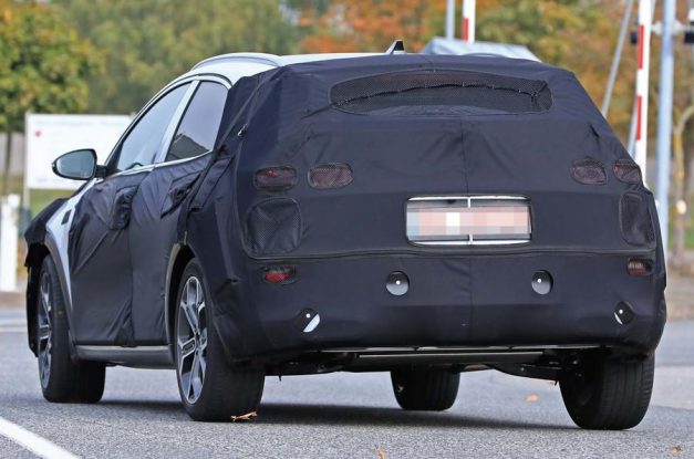 kia-ceed-based-crossover-suv-back-pictures-photos-images-snaps-gallery