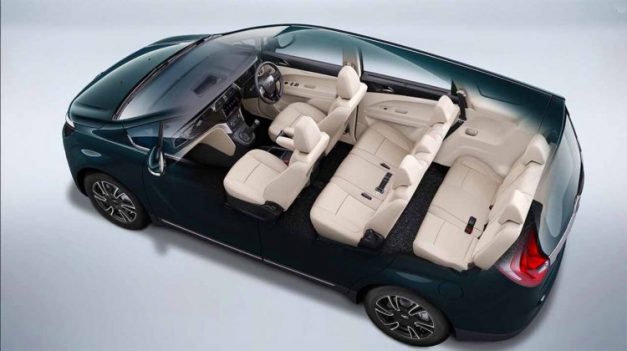 new-mahindra-marazzo-8-seater-top-spec-dashboard-interior-cabin-inside-pictures-photos-images-snaps-gallery