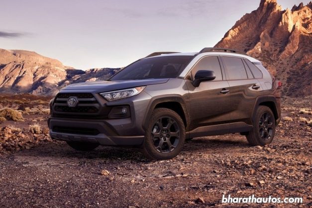 toyota-c-hr-platform-mid-size-suv-front-side-hyundai-creta-rival-india-pictures-photos-images-snaps-gallery