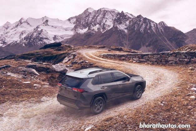 toyota-c-hr-platform-mid-size-suv-rear-back-hyundai-creta-rival-india-pictures-photos-images-snaps-gallery