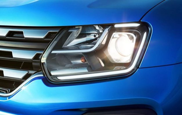 2019-renault-duster-facelift-headlamps-india-pictures-photos-images-snaps-gallery